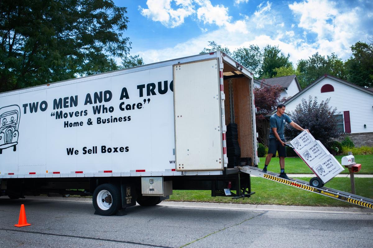 Mover loading items into truck